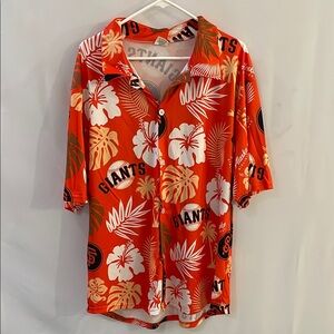 SF Giants Hawaiian Theme Graphic T-Shirt